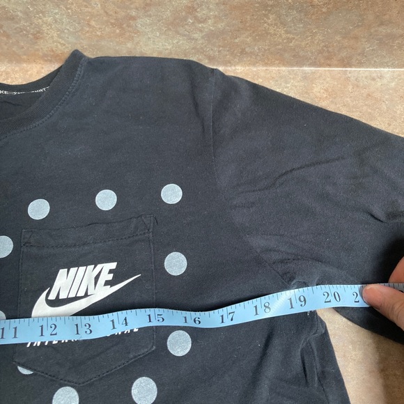 Nike International Polka Dot tee - Picture 6 of 10